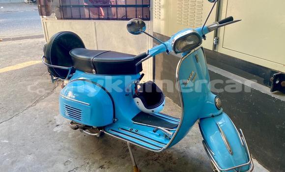 Buy Used Vespa Primavera Blue Bike in Phnom Penh in Phnom Penh Buy Used Vespa Primavera Blue Bike in Phnom Penh in Phnom Penh