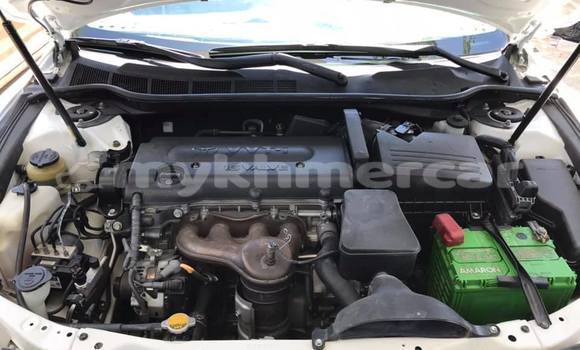 Acheter Occasion Voiture Toyota Camry Blanc à Amleang, Kampong Speu Province Acheter Occasion Voiture Toyota Camry Blanc à Amleang, Kampong Speu Province