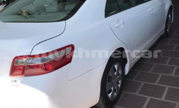 Acheter Occasion Voiture Toyota Camry Blanc à Amleang, Kampong Speu Province Acheter Occasion Voiture Toyota Camry Blanc à Amleang, Kampong Speu Province