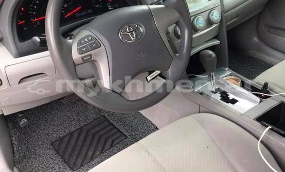 Acheter Occasion Voiture Toyota Camry Blanc à Amleang, Kampong Speu Province Acheter Occasion Voiture Toyota Camry Blanc à Amleang, Kampong Speu Province