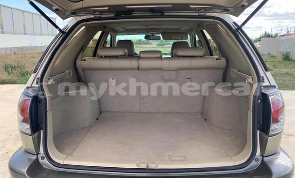 Acheter Occasion Voiture Lexus RX 300 Marron à Amleang, Kampong Speu Province Acheter Occasion Voiture Lexus RX 300 Marron à Amleang, Kampong Speu Province