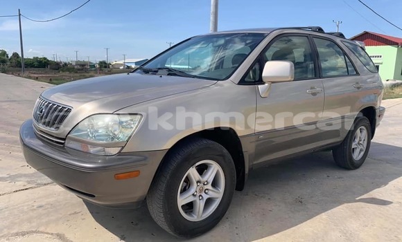 Acheter Occasion Voiture Lexus RX 300 Marron à Amleang, Kampong Speu Province Acheter Occasion Voiture Lexus RX 300 Marron à Amleang, Kampong Speu Province