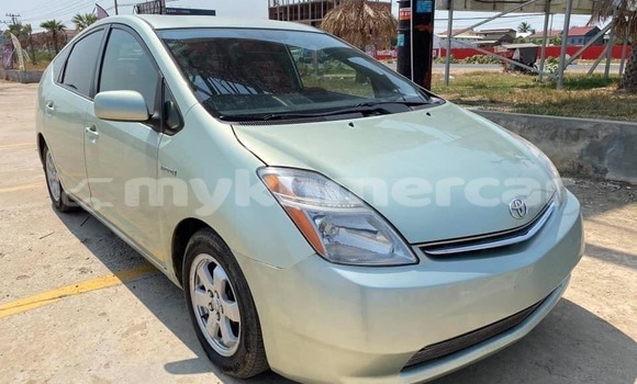 Acheter Occasion Voiture Toyota Prius Vert à Amleang, Kampong Speu Province Acheter Occasion Voiture Toyota Prius Vert à Amleang, Kampong Speu Province