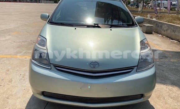 Acheter Occasion Voiture Toyota Prius Vert à Amleang, Kampong Speu Province Acheter Occasion Voiture Toyota Prius Vert à Amleang, Kampong Speu Province