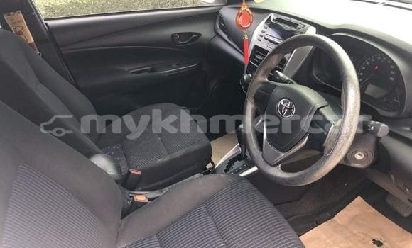 ទិញ បានប្រើ Toyota Yaris White ឡាន} ក្នុង Amleang ក្នុង Kampong Speu Province ទិញ បានប្រើ Toyota Yaris White ឡាន} ក្នុង Amleang ក្នុង Kampong Speu Province