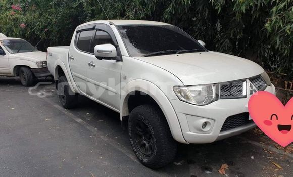 ទិញ បានប្រើ Mitsubishi Triton White ឡាន} ក្នុង Amleang ក្នុង Kampong Speu Province ទិញ បានប្រើ Mitsubishi Triton White ឡាន} ក្នុង Amleang ក្នុង Kampong Speu Province