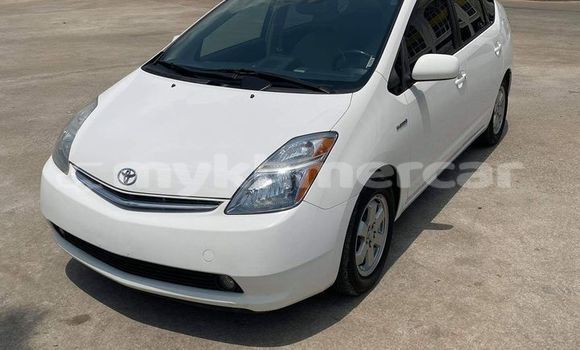 ទិញ បានប្រើ Toyota Prius White ឡាន} ក្នុង Amleang ក្នុង Kampong Speu Province ទិញ បានប្រើ Toyota Prius White ឡាន} ក្នុង Amleang ក្នុង Kampong Speu Province