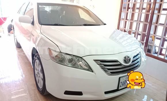 Buy Used Toyota Camry White Car in Phnom Penh in Phnom Penh Buy Used Toyota Camry White Car in Phnom Penh in Phnom Penh
