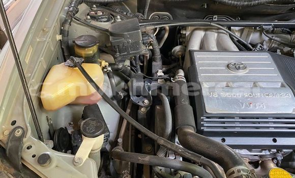 Buy Used Toyota Highlander Silver Car in Amleang in Kampong Speu Province Buy Used Toyota Highlander Silver Car in Amleang in Kampong Speu Province