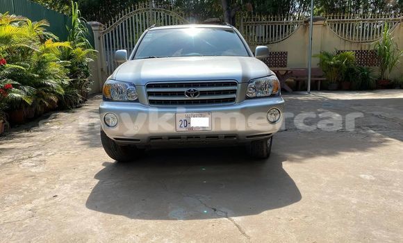 Buy Used Toyota Highlander Silver Car in Amleang in Kampong Speu Province Buy Used Toyota Highlander Silver Car in Amleang in Kampong Speu Province