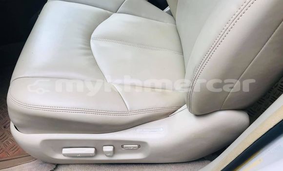 Buy Used Lexus RX 300 Beige Car in Amleang in Kampong Speu Province Buy Used Lexus RX 300 Beige Car in Amleang in Kampong Speu Province