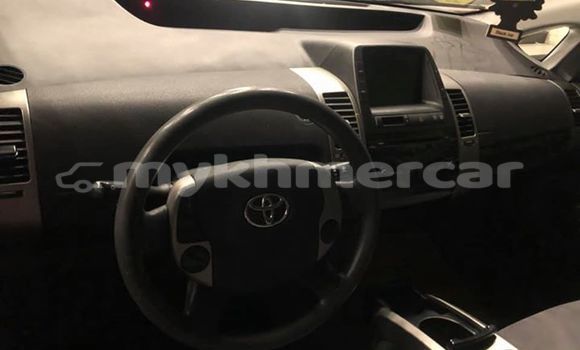 Buy Used Toyota Prius Red Car in Phnom Penh in Phnom Penh Buy Used Toyota Prius Red Car in Phnom Penh in Phnom Penh