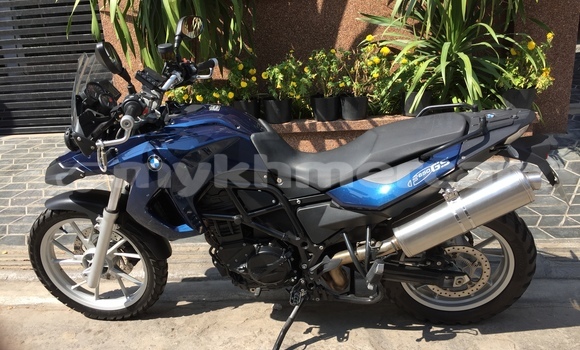 Buy Used BMW F 650 Blue Bike in Phnom Penh in Phnom Penh