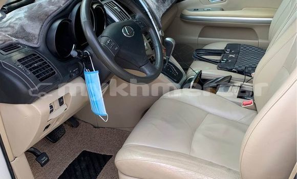Buy Used Lexus RX White Car in Amleang in Kampong Speu Province Buy Used Lexus RX White Car in Amleang in Kampong Speu Province
