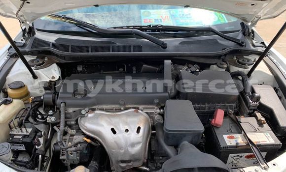Buy Used Toyota Camry White Car in Amleang in Kampong Speu Province Buy Used Toyota Camry White Car in Amleang in Kampong Speu Province