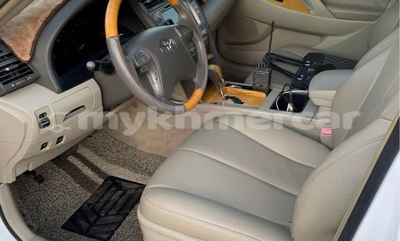 Buy Used Toyota Camry White Car in Amleang in Kampong Speu Province Buy Used Toyota Camry White Car in Amleang in Kampong Speu Province