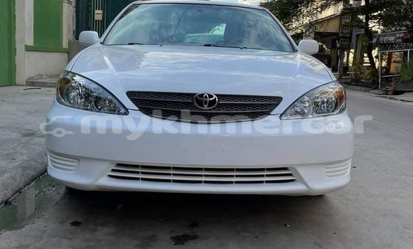 Buy Used Toyota Camry White Car in Amleang in Kampong Speu Province Buy Used Toyota Camry White Car in Amleang in Kampong Speu Province