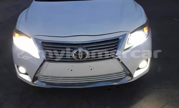 Buy Used Toyota Camry White Car in Amleang in Kampong Speu Province Buy Used Toyota Camry White Car in Amleang in Kampong Speu Province