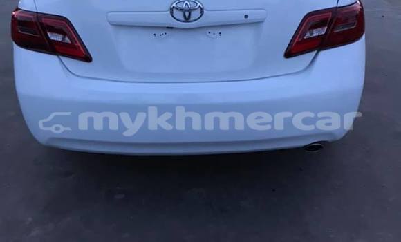 Buy Used Toyota Camry White Car in Amleang in Kampong Speu Province Buy Used Toyota Camry White Car in Amleang in Kampong Speu Province