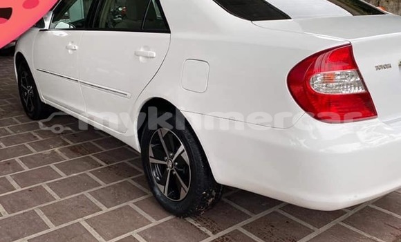 Buy Used Toyota Camry White Car in Amleang in Kampong Speu Province Buy Used Toyota Camry White Car in Amleang in Kampong Speu Province