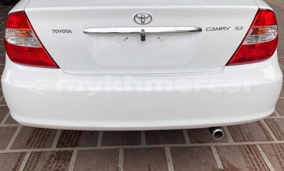Buy Used Toyota Camry White Car in Amleang in Kampong Speu Province Buy Used Toyota Camry White Car in Amleang in Kampong Speu Province