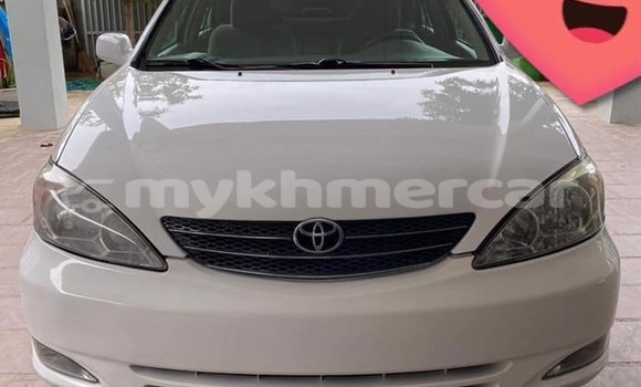 Buy Used Toyota Camry White Car in Amleang in Kampong Speu Province Buy Used Toyota Camry White Car in Amleang in Kampong Speu Province
