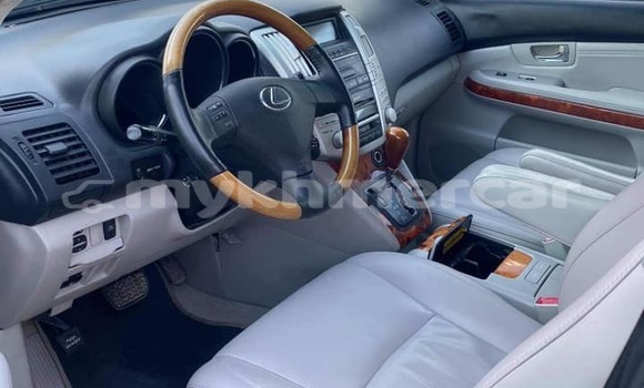 Buy Used Lexus RX White Car in Amleang in Kampong Speu Province Buy Used Lexus RX White Car in Amleang in Kampong Speu Province