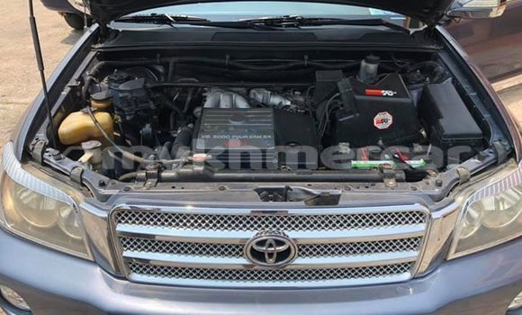 Buy Used Toyota Highlander Blue Car in Phnom Penh in Phnom Penh Buy Used Toyota Highlander Blue Car in Phnom Penh in Phnom Penh