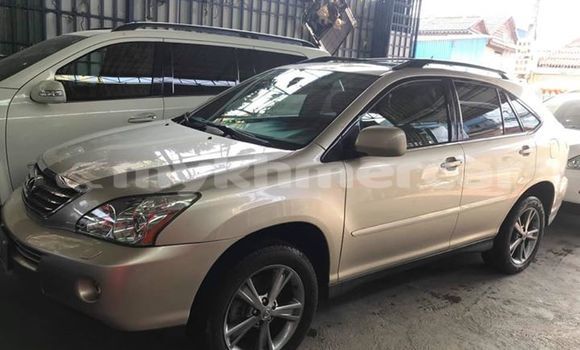 Buy Used Lexus RX Silver Car in Phnom Penh in Phnom Penh Buy Used Lexus RX Silver Car in Phnom Penh in Phnom Penh