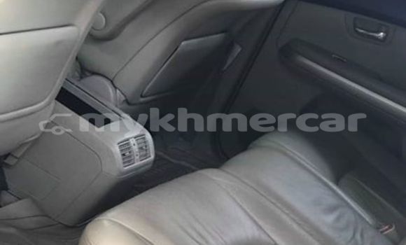 Buy Used Lexus RX Silver Car in Phnom Penh in Phnom Penh Buy Used Lexus RX Silver Car in Phnom Penh in Phnom Penh