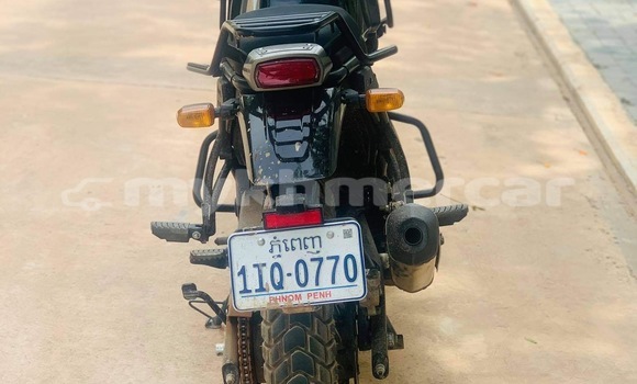 Buy Used Royal Enfield GT Black Bike in Siem Reap in Siem Reap Province Buy Used Royal Enfield GT Black Bike in Siem Reap in Siem Reap Province