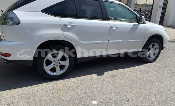 Acheter Occasion Voiture Lexus RX 330 Blanc à Phnom Penh, Phnom Penh Acheter Occasion Voiture Lexus RX 330 Blanc à Phnom Penh, Phnom Penh