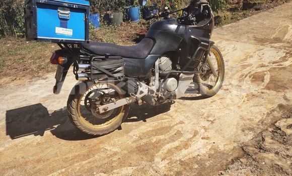 Buy Used Honda XL Black Bike in Senmonorom in Mondulkiri Province Buy Used Honda XL Black Bike in Senmonorom in Mondulkiri Province