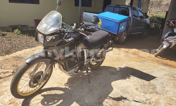 Buy Used Honda XL Black Bike in Senmonorom in Mondulkiri Province Buy Used Honda XL Black Bike in Senmonorom in Mondulkiri Province