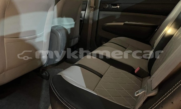 Buy Used Toyota Prius White Car in Phnom Penh in Phnom Penh Buy Used Toyota Prius White Car in Phnom Penh in Phnom Penh