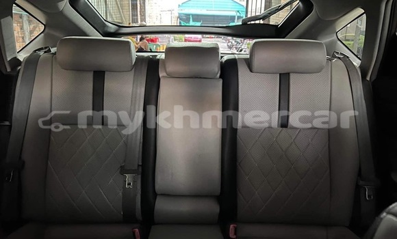 Buy Used Toyota Prius White Car in Phnom Penh in Phnom Penh Buy Used Toyota Prius White Car in Phnom Penh in Phnom Penh