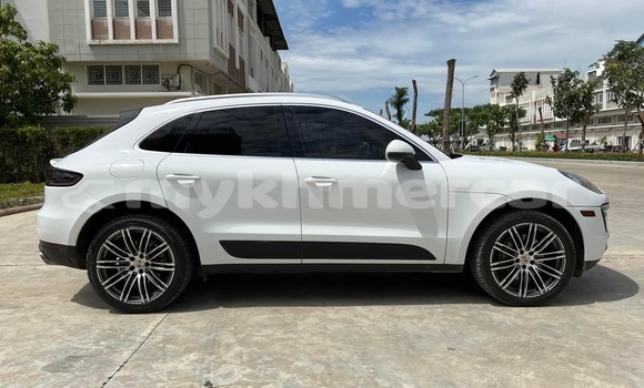 Buy Used Porsche Macan White Car in Phnom Penh in Phnom Penh Buy Used Porsche Macan White Car in Phnom Penh in Phnom Penh