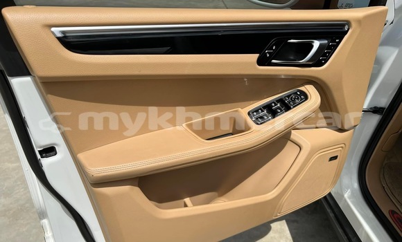 Buy Used Porsche Macan White Car in Phnom Penh in Phnom Penh Buy Used Porsche Macan White Car in Phnom Penh in Phnom Penh