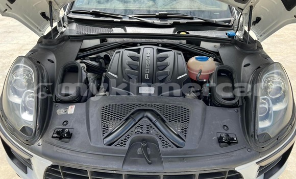 Buy Used Porsche Macan White Car in Phnom Penh in Phnom Penh Buy Used Porsche Macan White Car in Phnom Penh in Phnom Penh