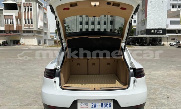 Buy Used Porsche Macan White Car in Phnom Penh in Phnom Penh Buy Used Porsche Macan White Car in Phnom Penh in Phnom Penh