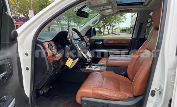 Buy Used Toyota Tundra White Car in Phnom Penh in Phnom Penh Buy Used Toyota Tundra White Car in Phnom Penh in Phnom Penh