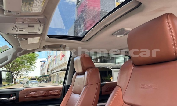 Buy Used Toyota Tundra White Car in Phnom Penh in Phnom Penh Buy Used Toyota Tundra White Car in Phnom Penh in Phnom Penh