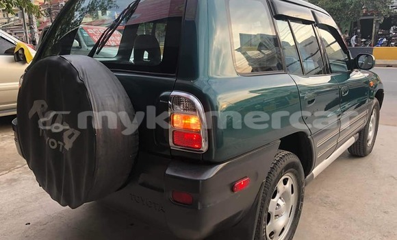 Acheter Occasion Voiture Toyota RAV4 Vert à Phnom Penh, Phnom Penh Acheter Occasion Voiture Toyota RAV4 Vert à Phnom Penh, Phnom Penh