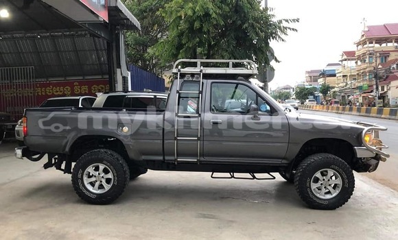 Acheter Occasion Voiture Toyota Hilux Noir à Phnom Penh, Phnom Penh Acheter Occasion Voiture Toyota Hilux Noir à Phnom Penh, Phnom Penh