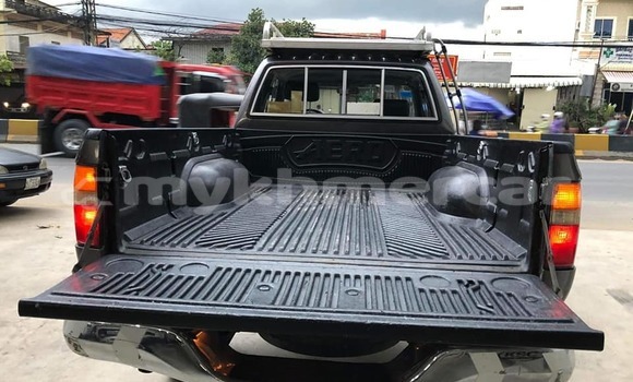 Acheter Occasion Voiture Toyota Hilux Noir à Phnom Penh, Phnom Penh Acheter Occasion Voiture Toyota Hilux Noir à Phnom Penh, Phnom Penh