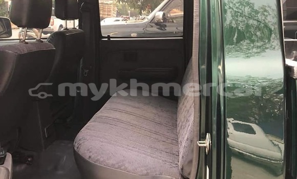 Acheter Occasion Voiture Toyota Hilux Vert à Phnom Penh, Phnom Penh Acheter Occasion Voiture Toyota Hilux Vert à Phnom Penh, Phnom Penh