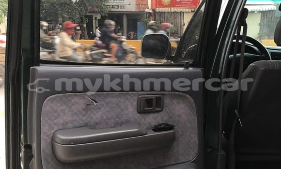 Acheter Occasion Voiture Toyota Hilux Vert à Phnom Penh, Phnom Penh Acheter Occasion Voiture Toyota Hilux Vert à Phnom Penh, Phnom Penh