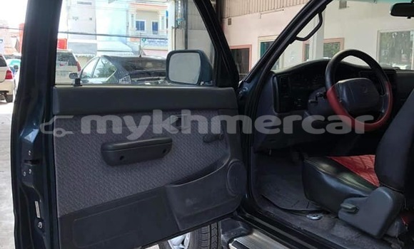 Acheter Occasion Voiture Toyota Tacoma Vert à Phnom Penh, Phnom Penh Acheter Occasion Voiture Toyota Tacoma Vert à Phnom Penh, Phnom Penh