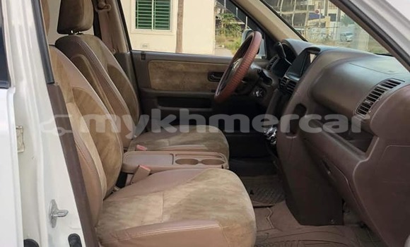 Acheter Occasion Voiture Honda CR–V Blanc à Phnom Penh, Phnom Penh Acheter Occasion Voiture Honda CR–V Blanc à Phnom Penh, Phnom Penh