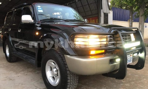 Acheter Occasion Voiture Toyota Land Cruiser Noir à Phnom Penh, Phnom Penh Acheter Occasion Voiture Toyota Land Cruiser Noir à Phnom Penh, Phnom Penh